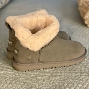 Koolaburra by Ugg Shearling Ankle Boots